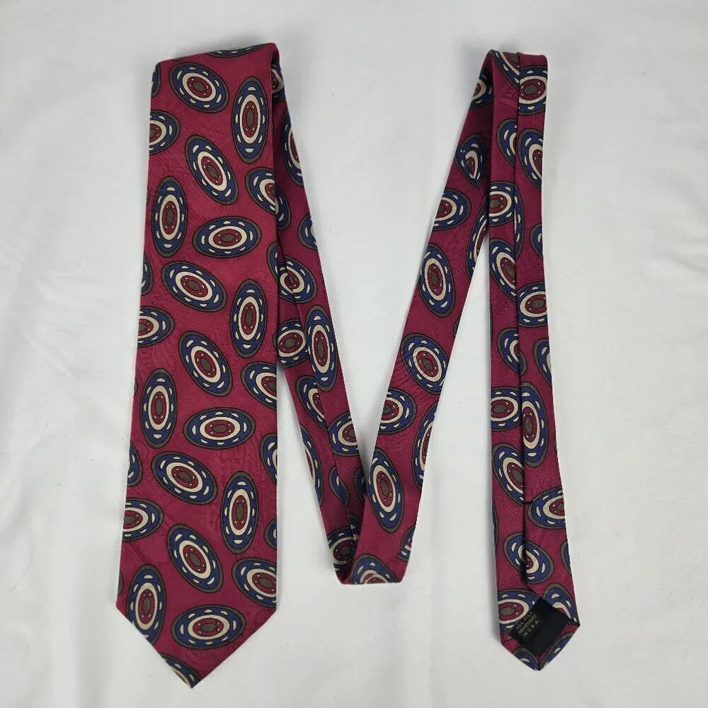 Handmade 100% Silk Men's Tie Dark Red w/ Pattern Office Professional Formal